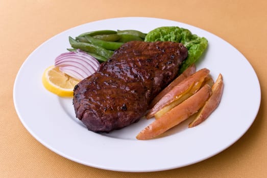 Roast beef with red potatoes