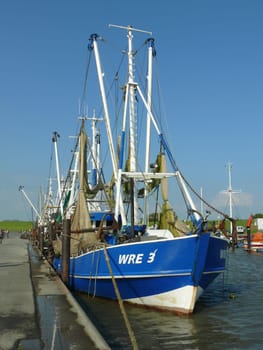 Cutter in the port of Wremen