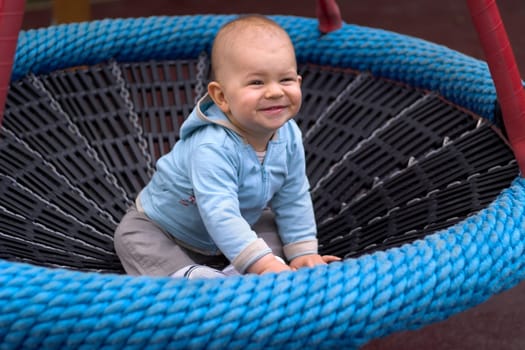 Baby-swing