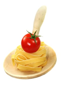 Noodle nest with tomato