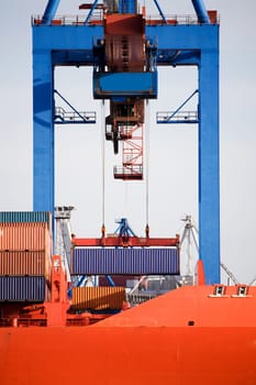 shipping container loading