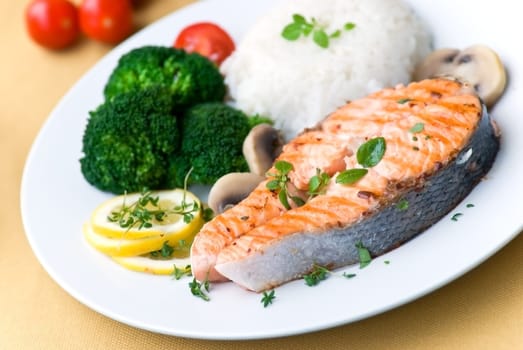 Salmon - grilled with broccoli and rice