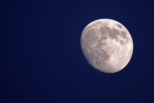 Waxing moon on January 08,2009. Full moon was on January 11.
