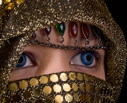 blue eyes oriental