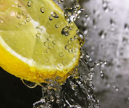 Refreshing lemon