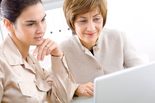 Businesswomen with laptop