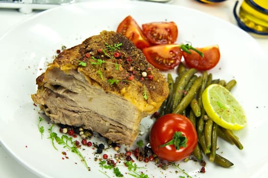Roast pork with tomatoes,green beans
