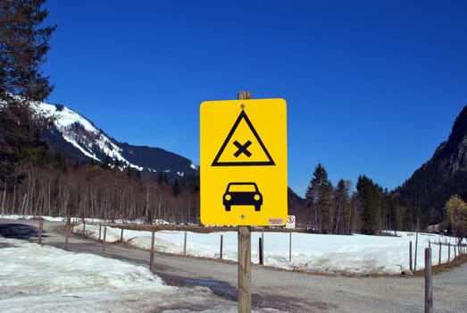 Sign: 8401