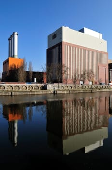 Power plant in front of a blue sky