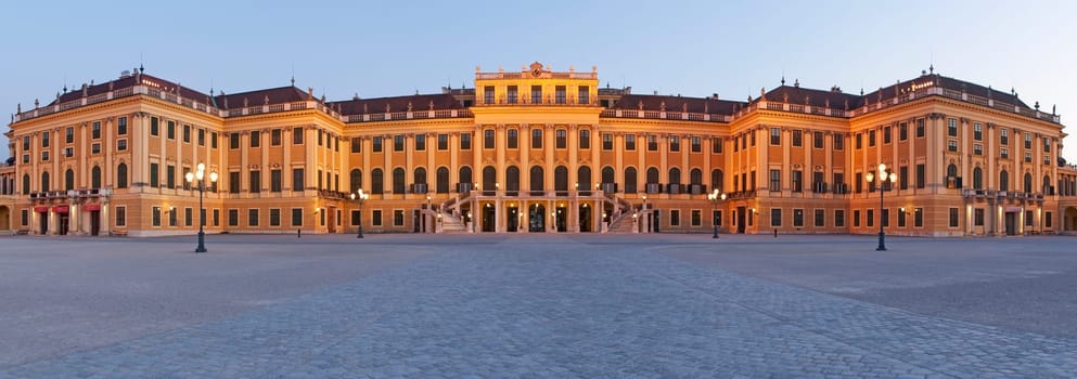 Vienna at night,Sch&amp #65533  Önbrunn