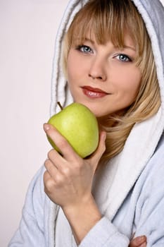 Layd eating Apple