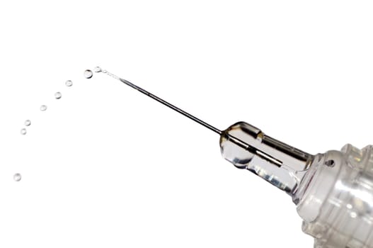 Disposable syringe with a hypodermic needle