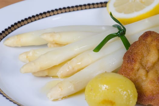 Asparagus with chop