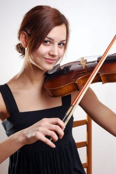 Young woman with violin