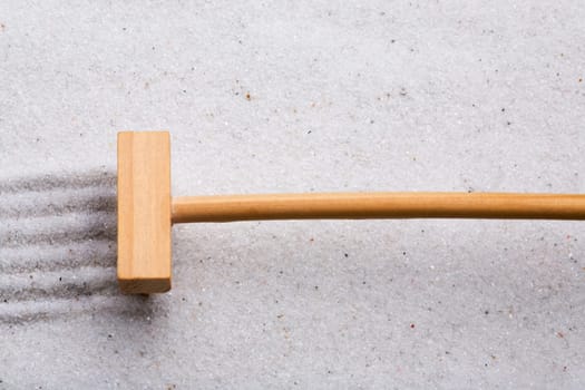 Rake Sand
