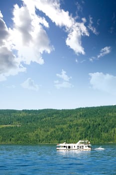 Luxury House Boat