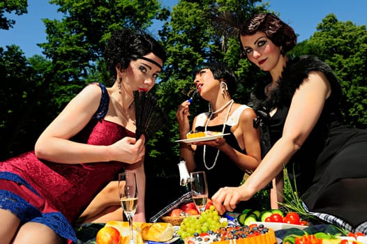 Picnic 4 Ladies only