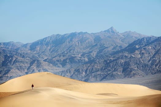 death valley national park hiking in desert