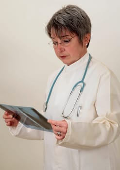 female doctor or woman doctor