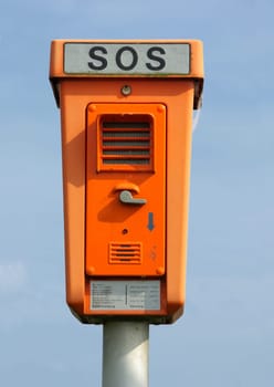 emergency call box,SOS,road traffic,traffic