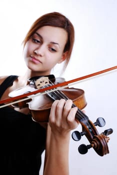 Young woman with violin