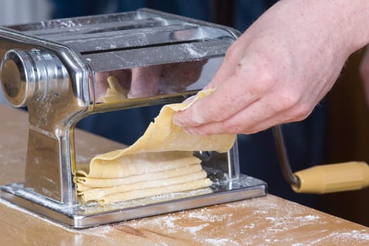 Spaghetti dough