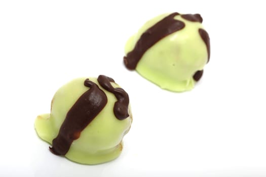 two geen cookies