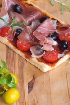 Puff pastry pizza