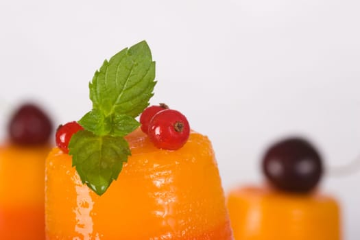 Ice cream with currants