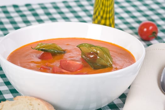 Tomato soup gloss