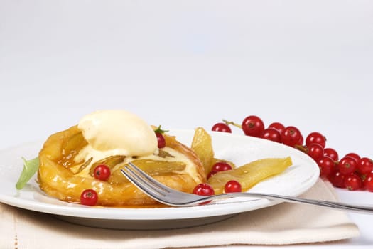 Apple tart from the side