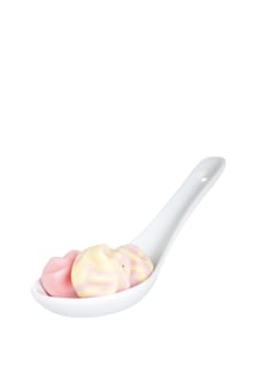 Marshmallows in the spoon