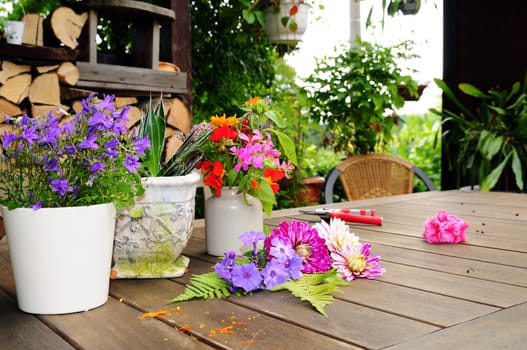 Floral Decoration Garden Table