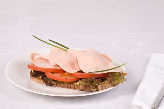 Mortadel bread