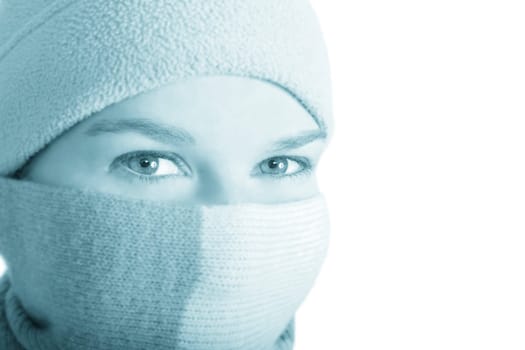Woman bundled up in toque and scarf