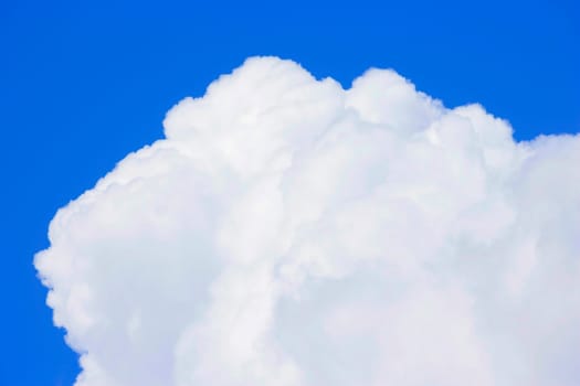 Fluffy cloud