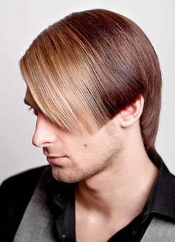 men hairstyling