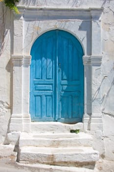 blue door in Crete