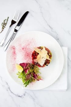 meat salad with arugula and lime