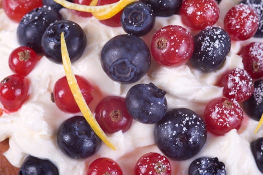 Cake berries