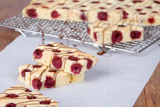 Cherry pie on grid