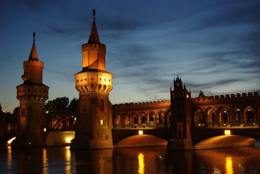 TOWER OF THE OBERBAUMBRÜCKE BY NIGHT