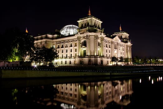 GERMAN BUNDESTAG BY NIGHT