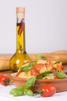 Lumaconi with oil