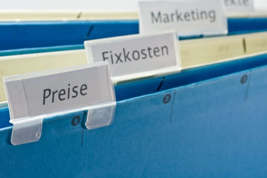 Prices and fixed costs