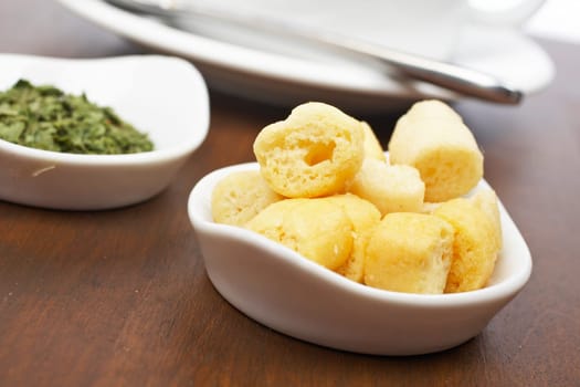 Bread croutons and parsley