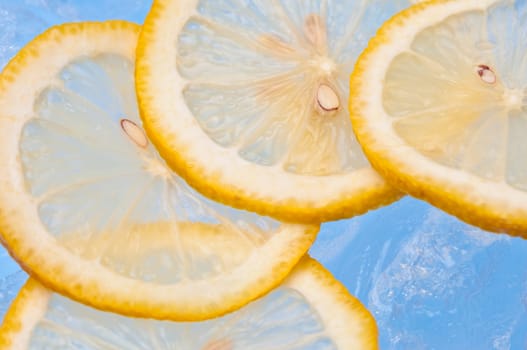 sliced lemons