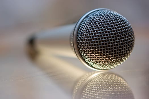Microphone