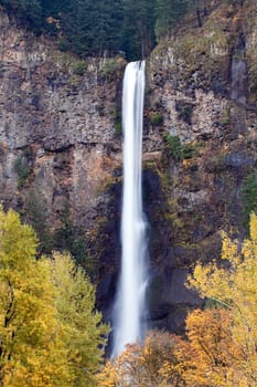 multnomah falls waterfall oregon