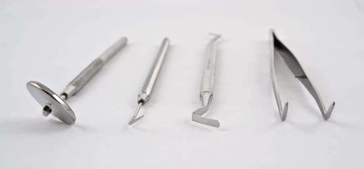 Basic dental tool set